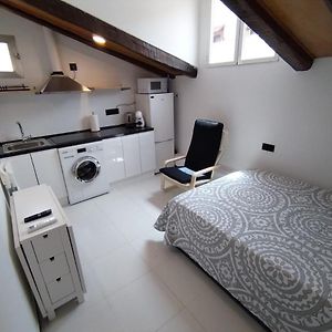 Estudio con Cama King
